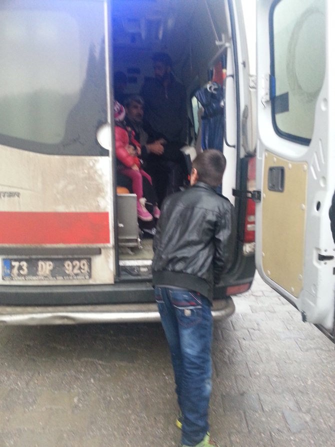 Vatandaşlar çatışmalardan kaçmak için ambulansları kullanıyor