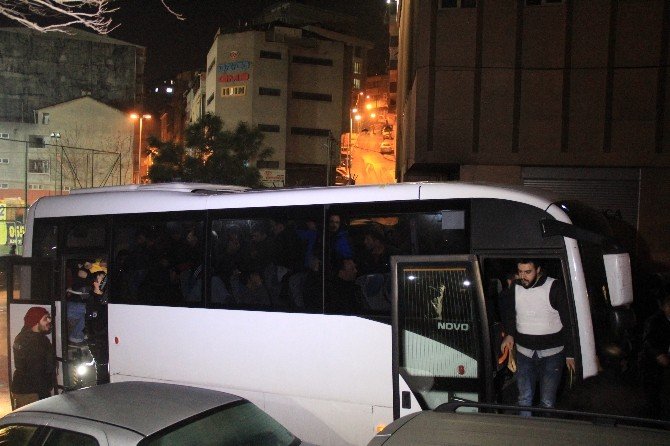İstanbul’da 700 Kişinin Gözaltına Alındığı Kumarhane Operasyonu
