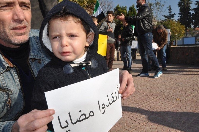 Reyhanlı’daki Suriyeliler Madaya’daki Açlığa Dikkat Çekti