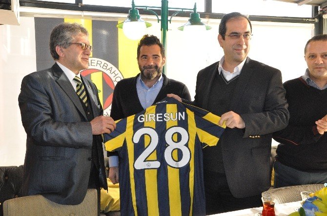 Mosturoğlu: “Fenerbahçe’nin Olduğu Her Yerde Şampiyonluk Vardır”