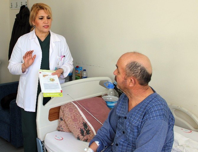 Diyabet Hastaları Okullu Oluyor