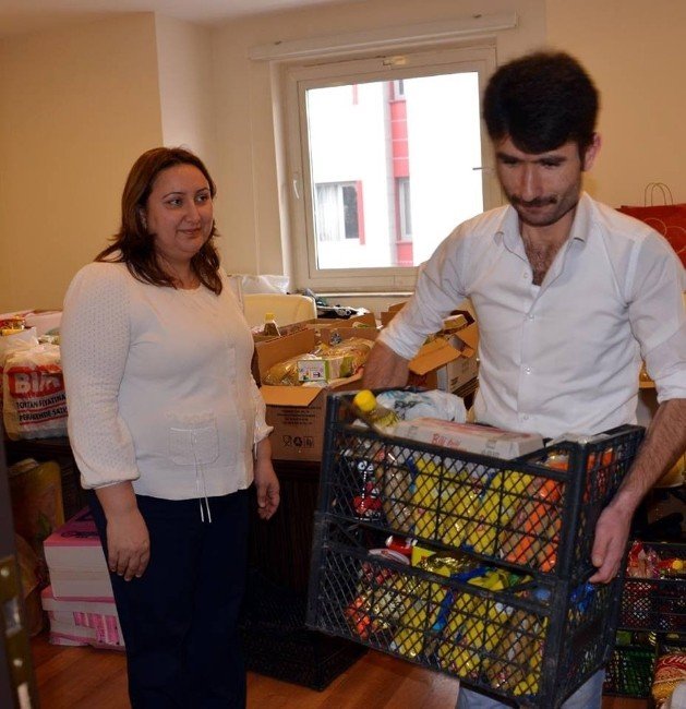 Erzurum Barosu Kadın Hakları Komisyonundan Suriyelilere Yardım