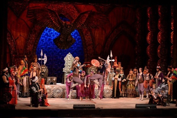 Köroğlu Operası Mersinlileri Büyüledi