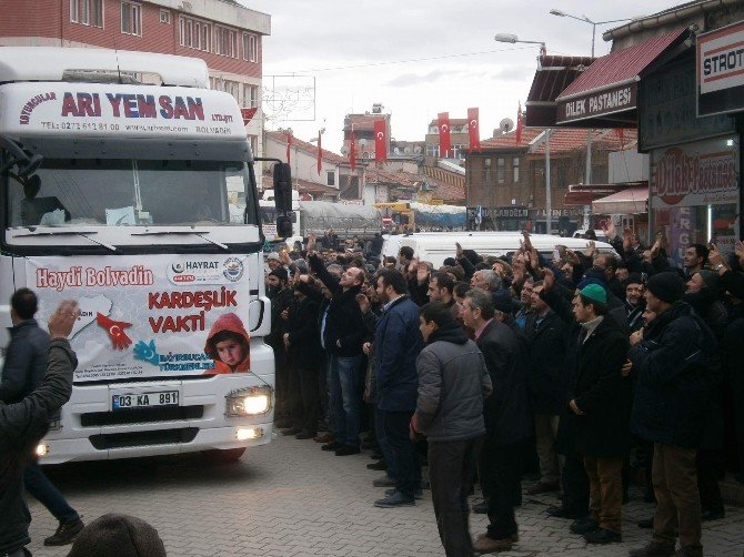 Bolvadin’den 6 Tır Yardım Malzemesi Bayırbucak Türkmenleri İçin Yola Çıktı