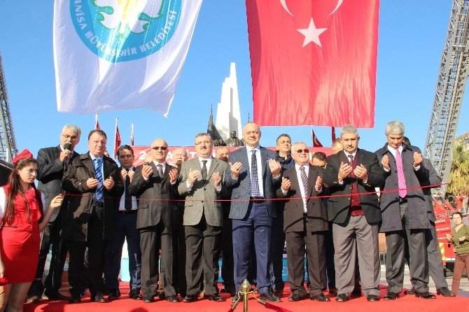 55 Metre Yüksekte Türk Bayrağı Açtı