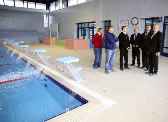 Çukurova Üniversitesi Özdemir Sabancı Kapalı Yüzme Havuzu yenilendi