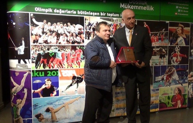 Rekortmen Halterci Naim Süleymanoğlu’na Erzurum’da Yoğun İlgi