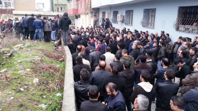 Cizre'de vurularak öldürülen sağlık çalışanı, 11 gün sonra toprağa verildi