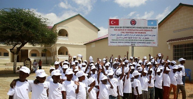 Somalili Yetimlerin Yaşam Ve Eğitim Merkezi TİKA Tarafından Yenilendi
