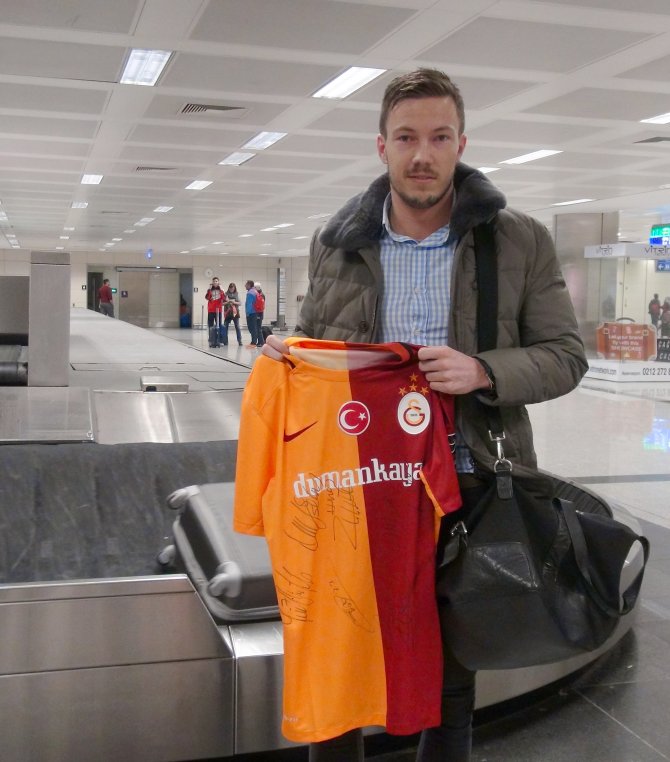 Galatasaray yeni transferi Martin Linnes İstanbul'da
