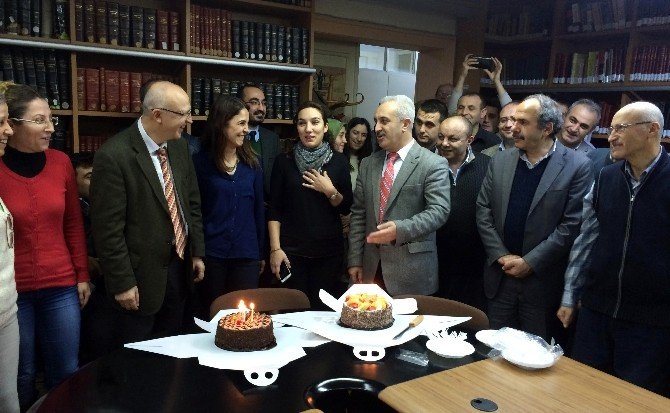 Prof. Dr. Fethi Gedikli’ye Doğum Günü Sürprizi