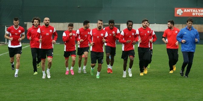Antalyaspor’da İkinci Yarı Hazırlıkları Sürüyor