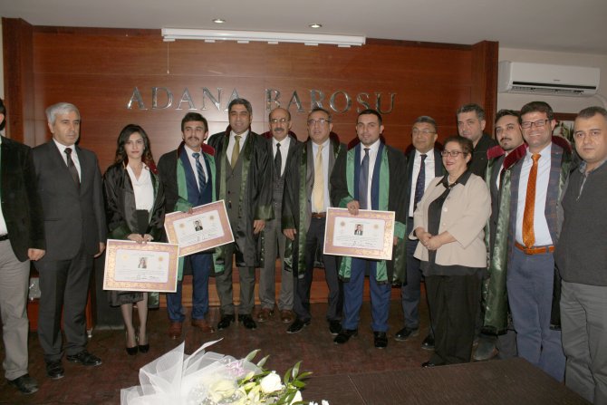 Genç avukatlar ruhsatlarını aldı