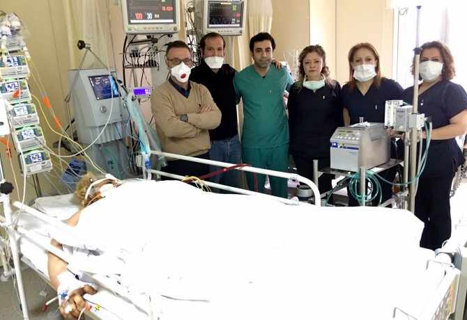 Domuz gribi olan hasta 'yapay akciğer uygulaması' ile hayata tutundu