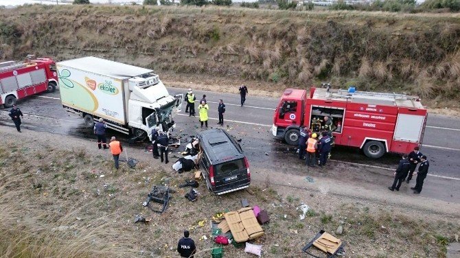 Antalya’da Trafik Kazası: 3 Ölü, 2 Yaralı