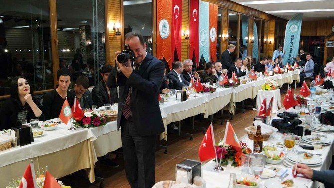 Edirne Belediye Başkanı Gürkan’dan Yerel Gazetelere Destek