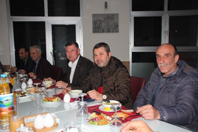 Başkan Duymuş’tan Bilecikspor Ve Vezirhanspor’a Yemek Jesti