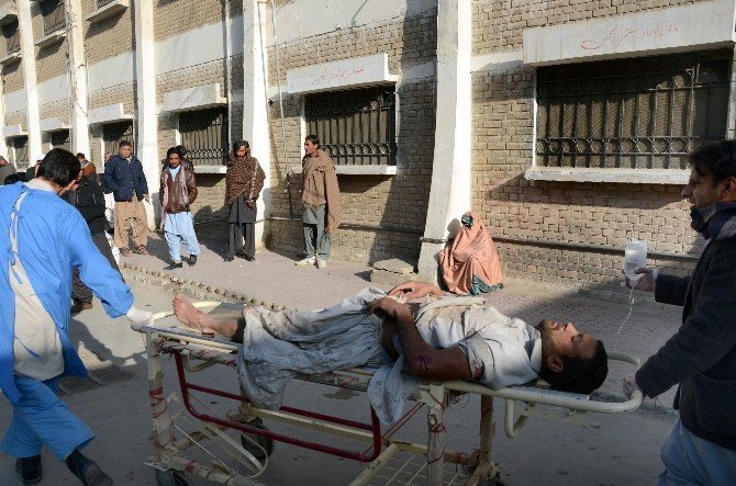 Pakistan’da Çocuk Felci Aşılama Merkezine İntihar Saldırısı: 15 Ölü