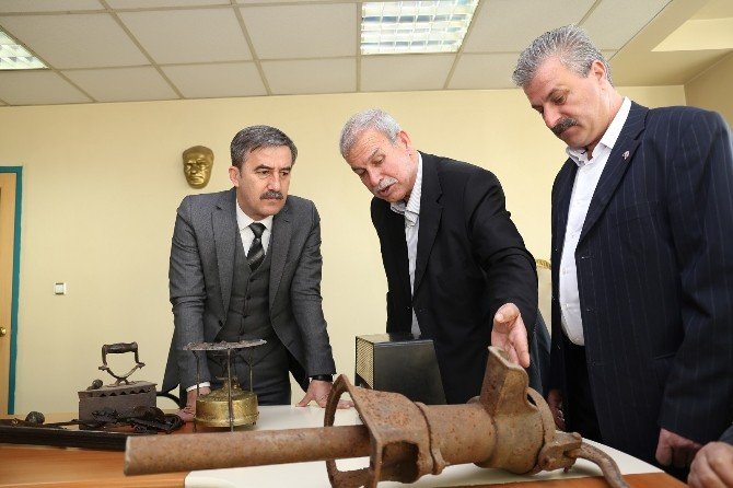 Müzeye İlk Bağış Bosna Hersek Türkleri Derneği’nden