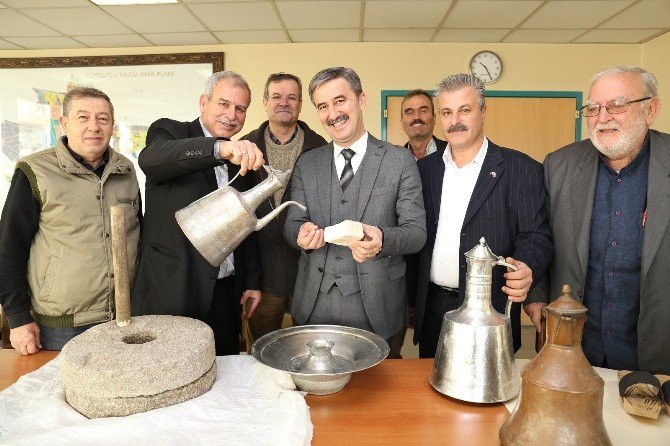 Müzeye İlk Bağış Bosna Hersek Türkleri Derneği’nden