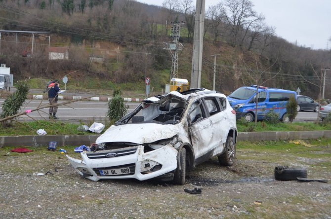 Zonguldak'ta trafik kazası: Sürücü öldü eşi tedavi altında