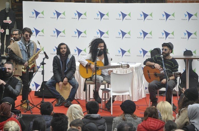 Forum Mersin’de Tuncay Kes İzdihamı