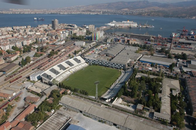 İzmir Büyükşehir'den Alsancak Stadyumu için bedelsiz tahsis