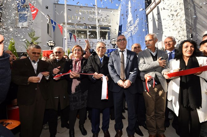İzmir'de Gültepe Kültür Merkezi ve Cemevi açıldı