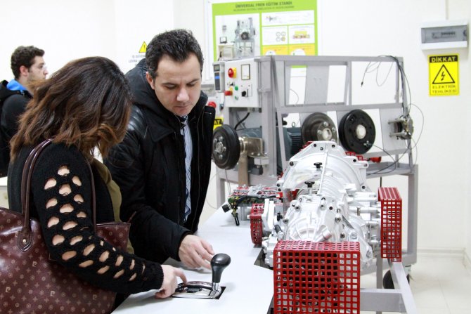 Oyak Renault’tan Uludağ Üniversitesi'ne otomotiv laboratuvarı