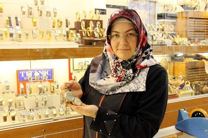Saat Tamircisi Kadından "Saat Terimleri Sözlüğü"