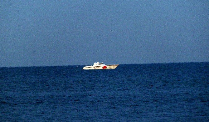 Yunan Sahil Güvenlik Botunun Karaya Oturduğu İddiası