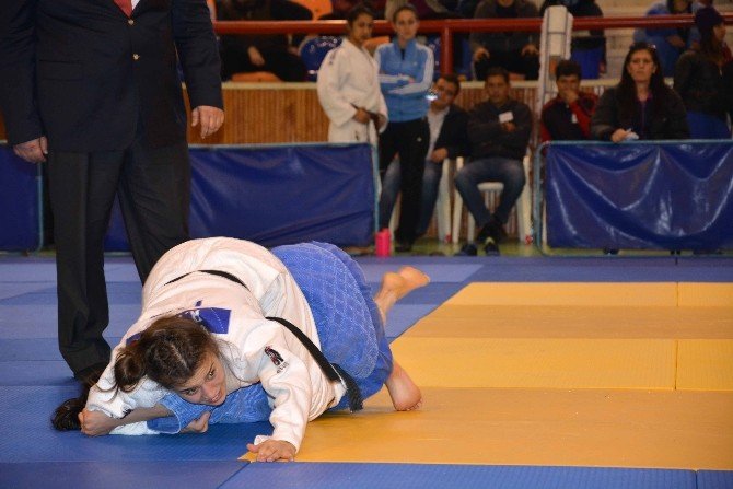 Okul Sporları Türkiye Judo Şampiyonası Başladı