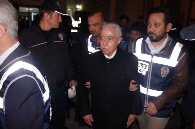 Adana Büyükşehir Belediyesi eski Başkan Vekili Zihni Aldırmaz tutuklandı