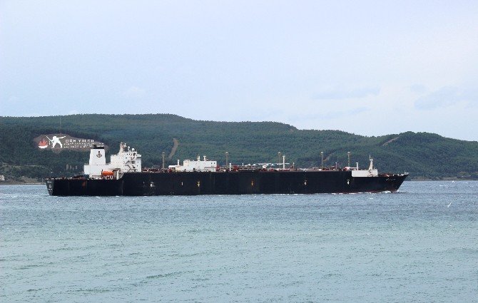 Doğalgaz Tankeri Çanakkale Boğazı’ndan Geçti