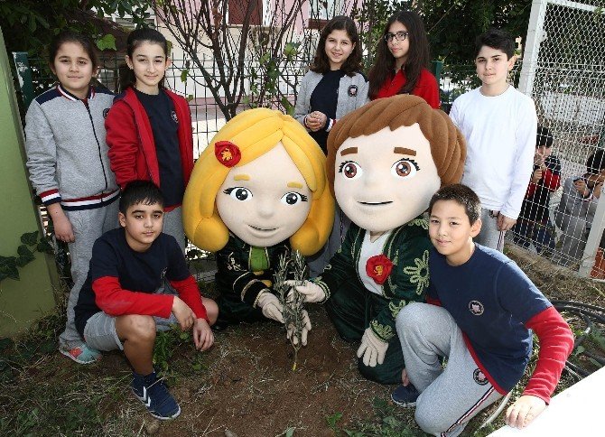Öğrenciler EXPO 2016’ya Özel Şakayık Bahçesi Oluşturdu