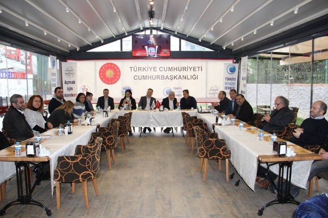 Türkiye Beyazay Derneği Bölge Başkanları Toplantısı Sakarya’da Gerçekleşti