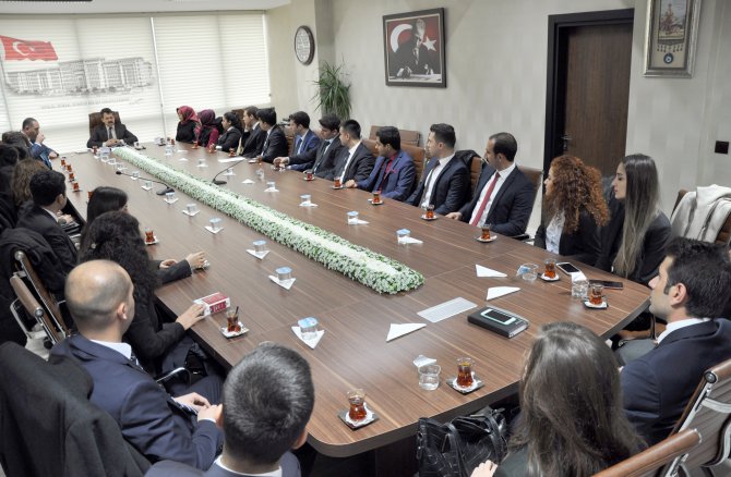 Başsavcı, staj yapan hakim ve savcı adaylarıyla bir araya geldi