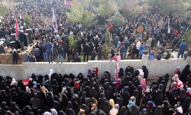 Hizbullah Lideri Hüseyin Velioğlu, Batman’daki Mezarı Başında Binlerce Kişinin Katılımıyla Anıldı