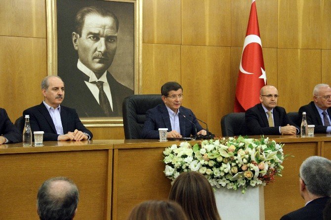 Başbakan Davutoğlu, İngiltere Ziyaretine İlişkin Açıklama Yaptı