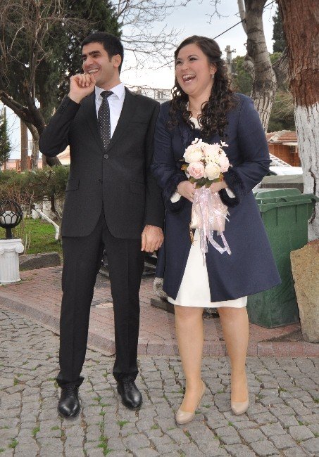 Savcı Ve Hakim Dünya Evine Girdi