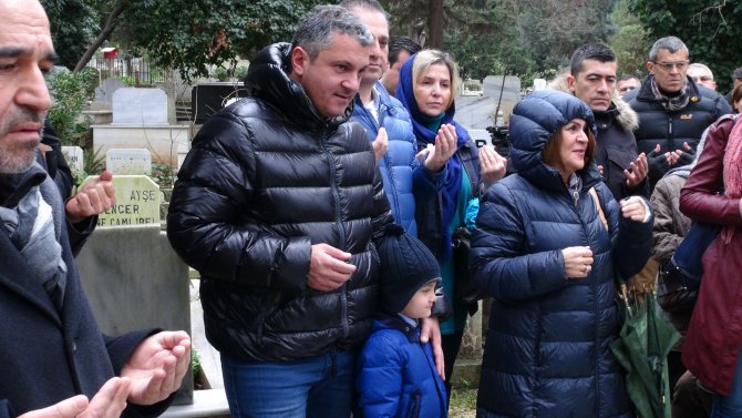 Mehmet Ali Birand mezarı başında anıldı