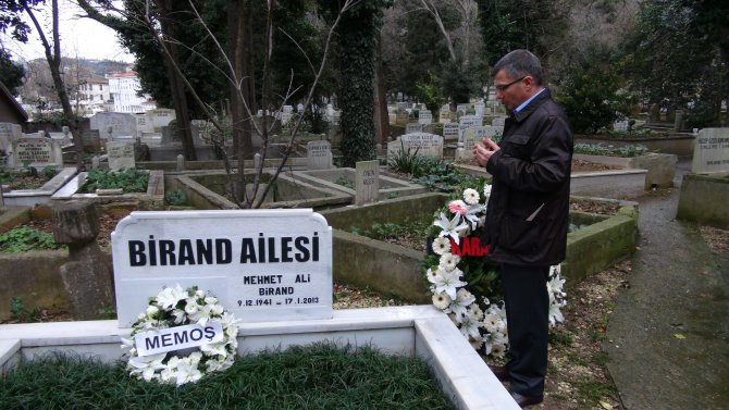 Mehmet Ali Birand mezarı başında anıldı
