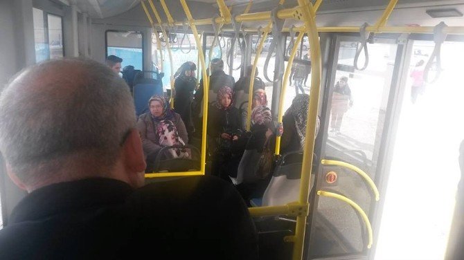 Vali, Tebdili Kıyafetle Halk Otobüsünde