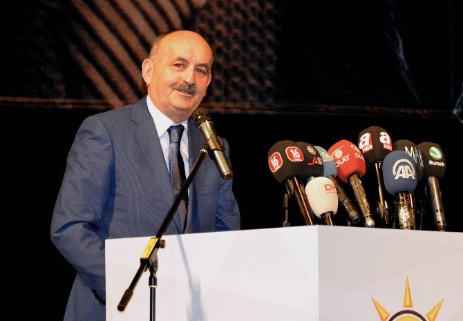 Sağlık Bakanı Mehmet Müezzinoğlu: “Onları O Çukura Gömeceğiz”