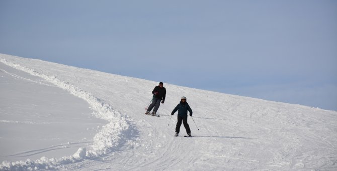 Bitlis’teki 3 kayak merkezinde sezon açıldı
