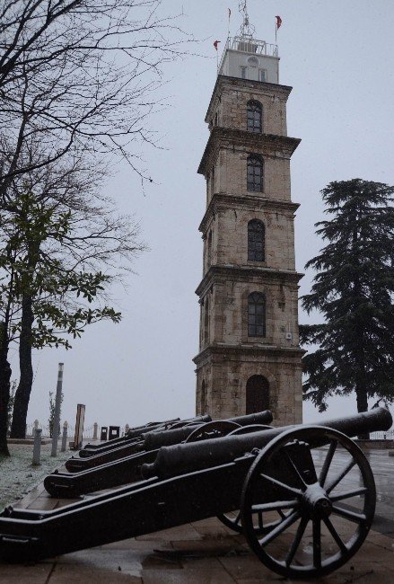 Bursa’da Beklenen Kar Yağışı Başladı
