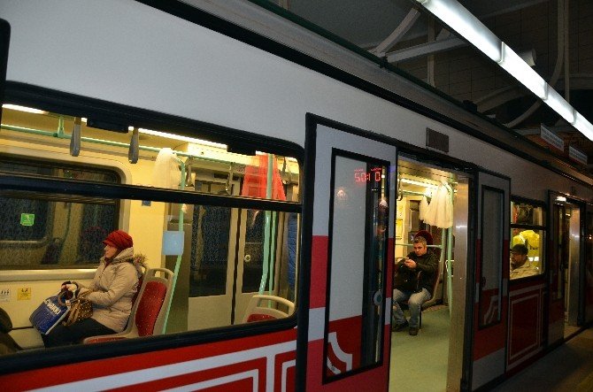 Dünyanın İlk Yeraltı Metrosu Tünel 141 Yaşında