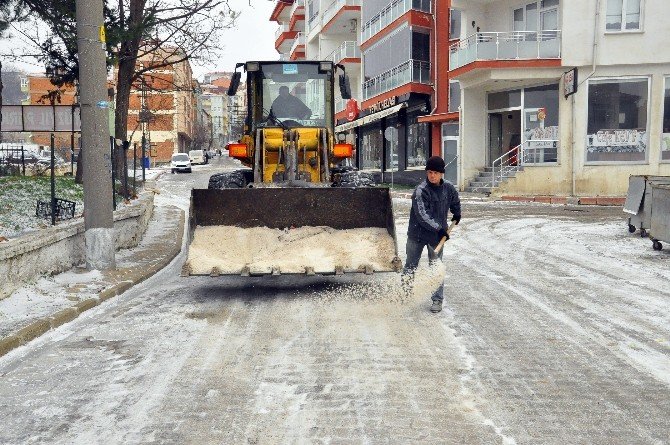 Malkara Belediyesi’nden Kar Çalışması