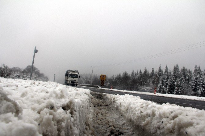Bolu Dağı’nda Kar Yağışı Başladı