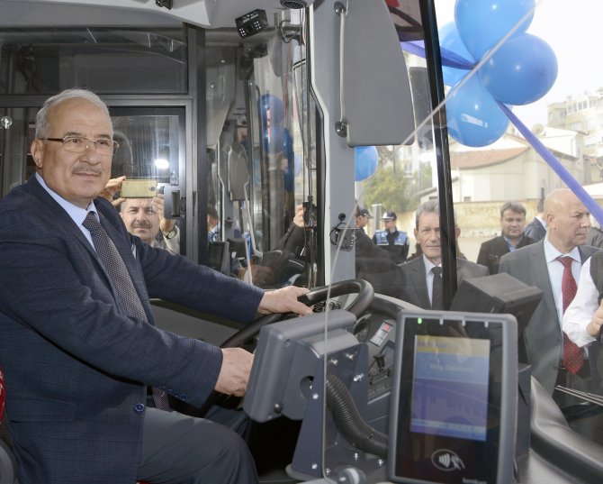 Yeni körüklü otobüsler Mersinlilerin hizmetinde